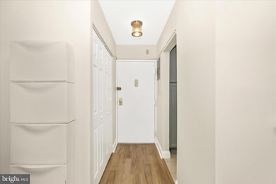 The Forum Condominiums unit 1001, Rockville, MD 20852 - photo 2