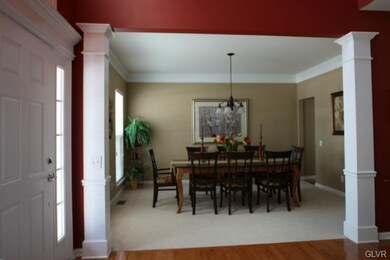 6669 Trafalgar Dr, Macungie, PA 18062 - photo 5