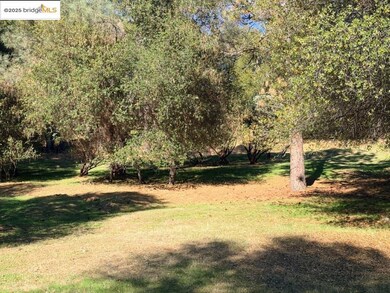 unlisted-address, Groveland, CA 95321 - photo 5