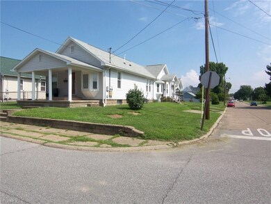 Nice Corner Lot