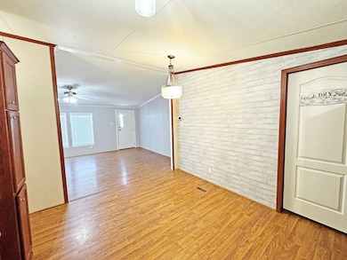 1700 E Avenue I, Alpine, TX 79830 - photo 5