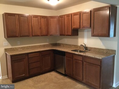 135 Torrington Ln, Willingboro, NJ 08046 - photo 3