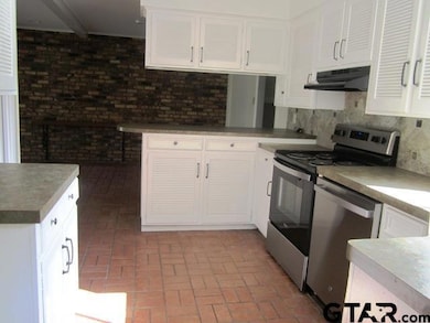 328 Brookwood Dr, Tyler, TX 75701 - photo 7