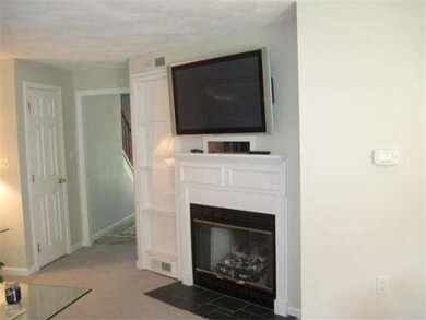 123 Brickett Hill Cir unit 123, Haverhill, MA 01830 - photo 6