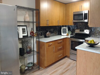 19317 Running Cedar Ct, Germantown, MD 20876 - photo 3