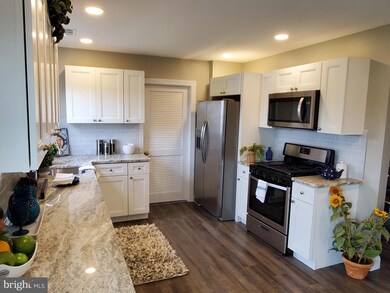 29 Plumtree Ln, Willingboro, NJ 08046 - photo 2