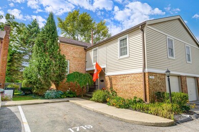 001_1719 Moravian St