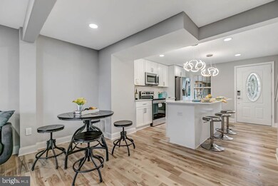 19106 Willow Spring Dr, Germantown, MD 20874 - photo 4