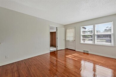 841 S Apache Dr, Wichita, KS 67207 - photo 6