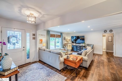 301 Devenger Rd, Greer, SC 29650 - photo 4