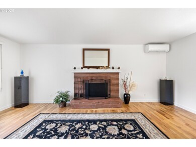 1874 Alderwood St, Eugene, OR 97404 - photo 3