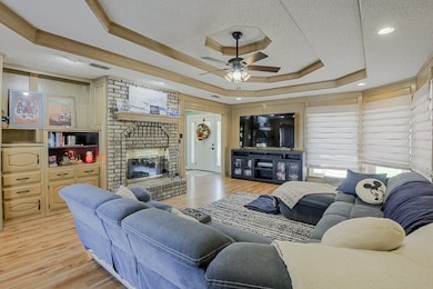 813 Shady Creek Dr, Kennedale, TX 76060 - photo 7