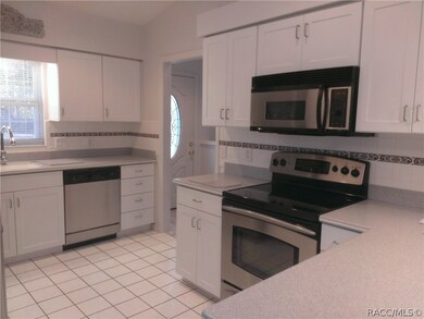 18381 SW 69th Loop, Dunnellon, FL 34432 - photo 6