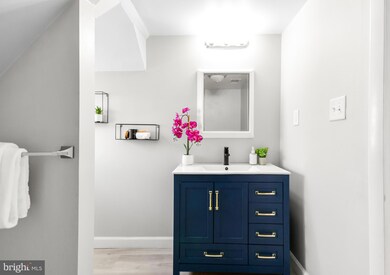 114 4th Ave, Brunswick, MD 21716 - photo 4