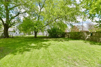 416 N 17th Ave, Beech Grove, IN 46107 - photo 2