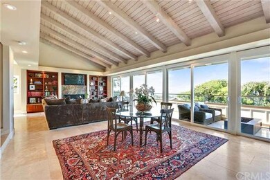 Enjoy great comfort in this huge great room with h