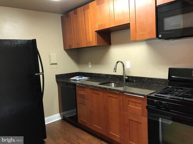 7607 Fontainebleau Dr unit 2364, New Carrollton, MD 20784 - photo 2