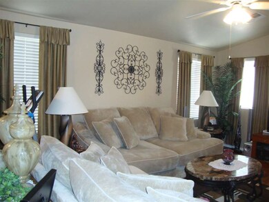 Lining Room1