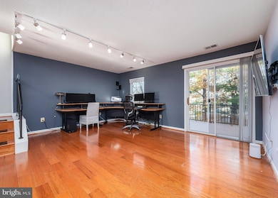 4750 Dorsey Hall Dr unit 4, Ellicott City, MD 21042 - photo 3