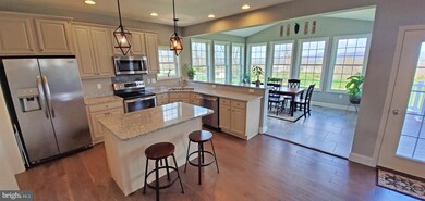 1637 Wind Flower Rd, Chambersburg, PA 17202 - photo 3