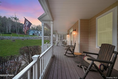 121 Millcreek Ct, Milford, PA 18337 - photo 2