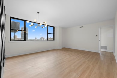 Shoreline Towers Condominiums unit 11A, Chicago, IL 60660 - photo 3