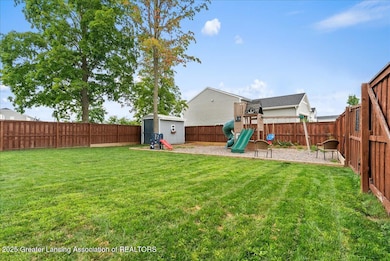 944 Pennine Ridge Way, Grand Ledge, MI 48837 - photo 4