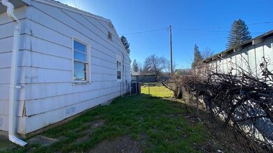 SIDE YARD