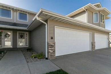 3865 37th Ave SW unit B, Cedar Rapids, IA 52404 - photo 3