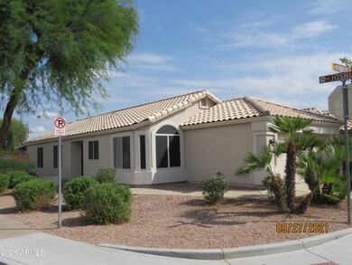 657 N Kenneth Place, Chandler, AZ 85226 - photo 2