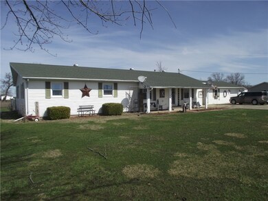 208 W Route 33, Shumway, IL 62461 - photo 2