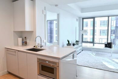 EchelonSeaport Towers 1 & 2 unit 1201, Boston, MA 02210 - photo 2