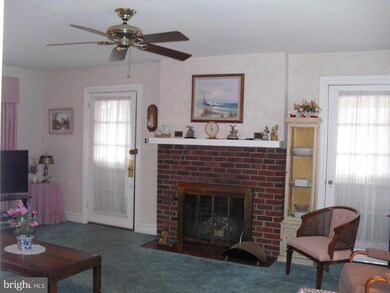 26 Davis Ave, Broomall, PA 19008 - photo 4