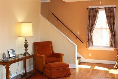 95 Dartmouth St, Albany, NY 12209 - photo 3