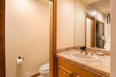 56954 Peppermill Cir unit 2-G, Sunriver, OR 97707 - photo 7