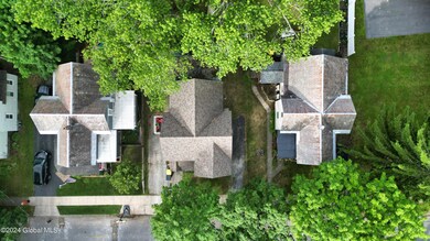 18 Garfield St, Glens Falls, NY 12801 - photo 5