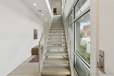 629 E 3rd St, Tulsa, OK 74120 - photo 6