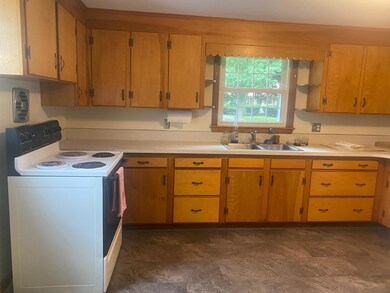 21 Fairview St, Gardiner, ME 04345 - photo 6