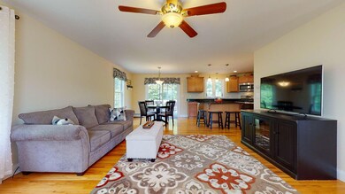 11-web-or-mls-26-Eagles-Nest-Rd-Gray-080