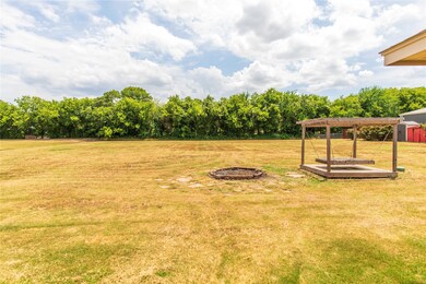 148 Creekwood Ranch Rd, Azle, TX 76020 - photo 7