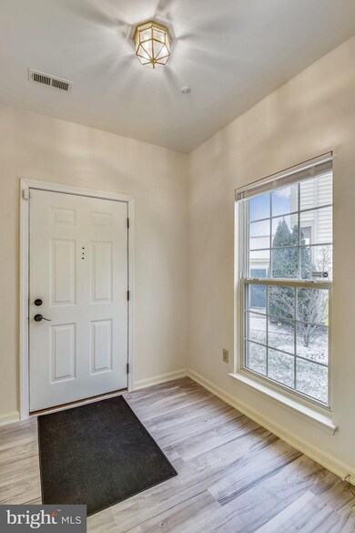 313 Assembly Point Ct, Odenton, MD 21113 - photo 5