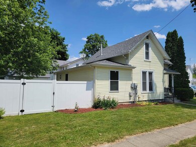 120 E 19th St, Auburn, IN 46706 - photo 3