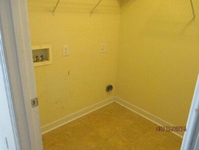 100 Emerald Ct, Holly Ridge, NC 28445 - photo 4