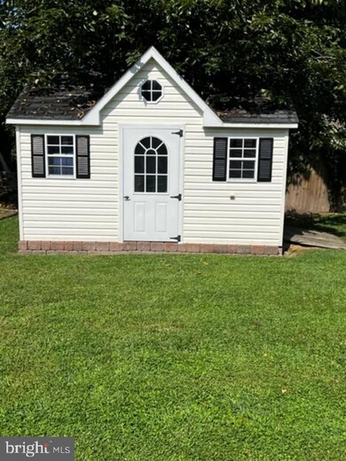 270 Blackwell Rd, Colonial Beach, VA 22443 - photo 2