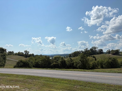 415 Russell Brothers Rd, Sharps Chapel, TN 37866 - photo 4