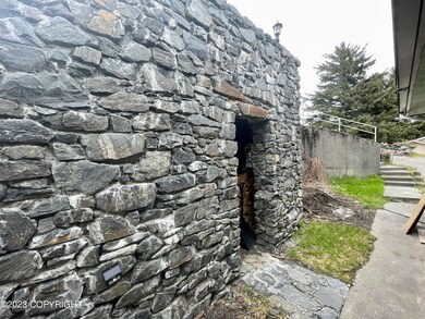 1116 E Rezanof Dr - Wood Shed