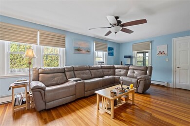 527 Metacom Ave, Warren, RI 02885 - photo 7