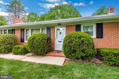 606 Blankner Rd, Sykesville, MD 21784 - photo 2