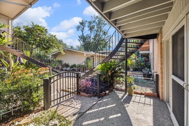 3928 W Alabama St unit 13, Houston, TX 77027 - photo 2