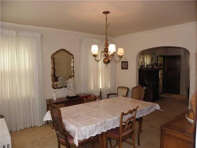 Dining Room. Spacious Separate Formal Dining Room